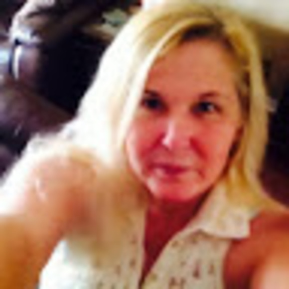 Meet your Posher, Cheryl - Picture 1 of 1